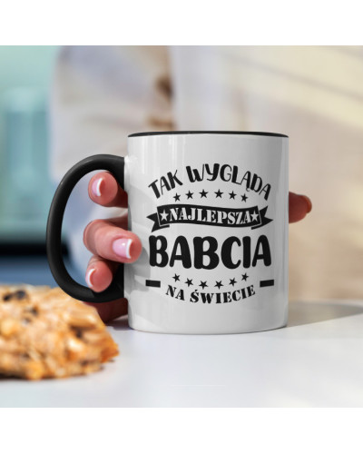 Kubek dla babci prezent  na dzień babci "Tak wygląda najlepsza babcia na świecie" śmieszny kubek upominek