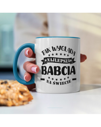 Kubek dla babci prezent  na dzień babci "Tak wygląda najlepsza babcia na świecie" śmieszny kubek upominek