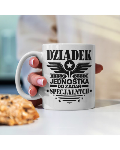 Kubek dla dziadka prezent  na dzień babci "Dziadek wie wszystko" śmieszny kubek upominek